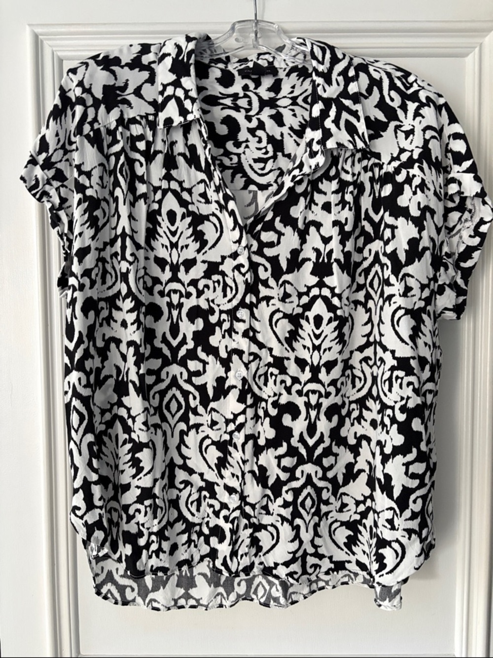 Plus Size Black & White Button-Front Blouse